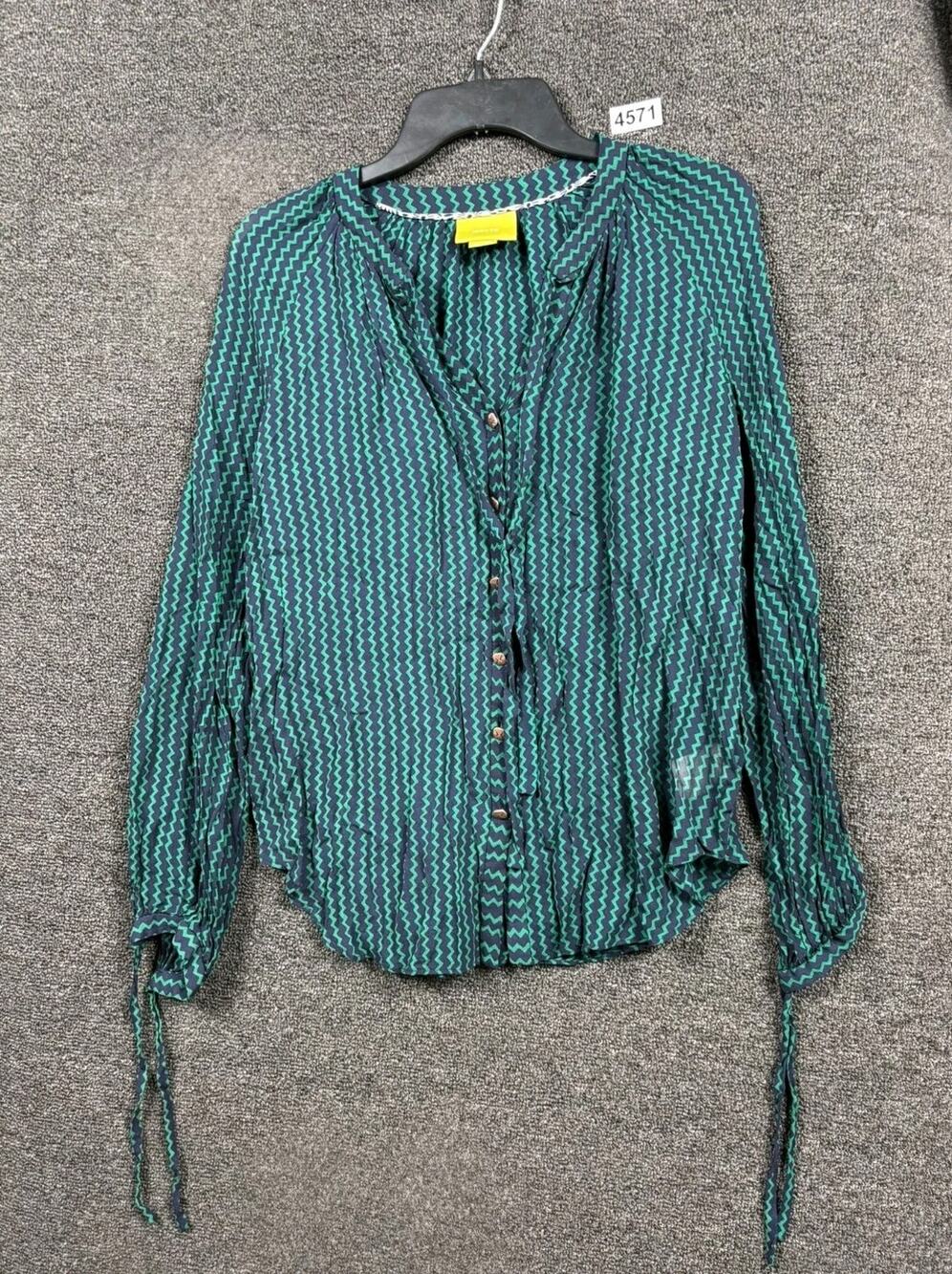 Maeve by Anthropologie Della Top Size M Navy Green ZigZag Sheer Tie Neck Chevron
